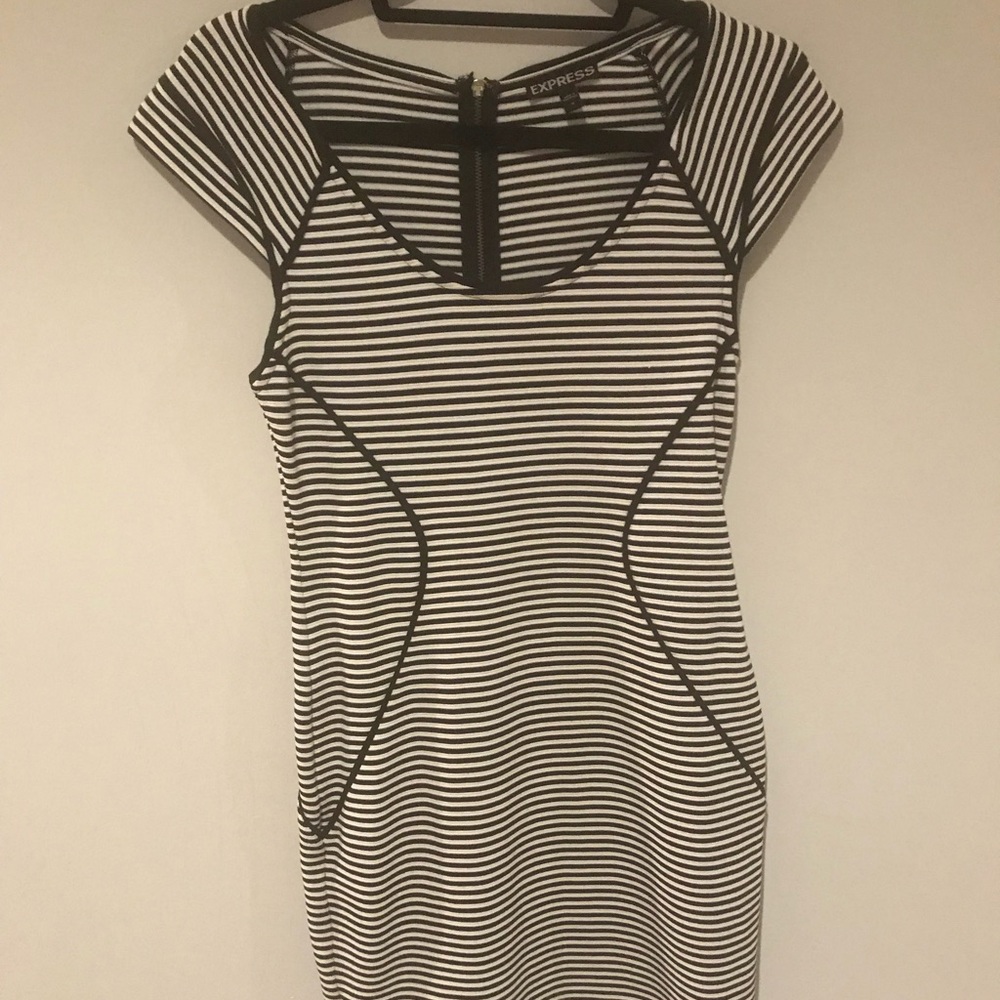 Fitted back and white striped dress